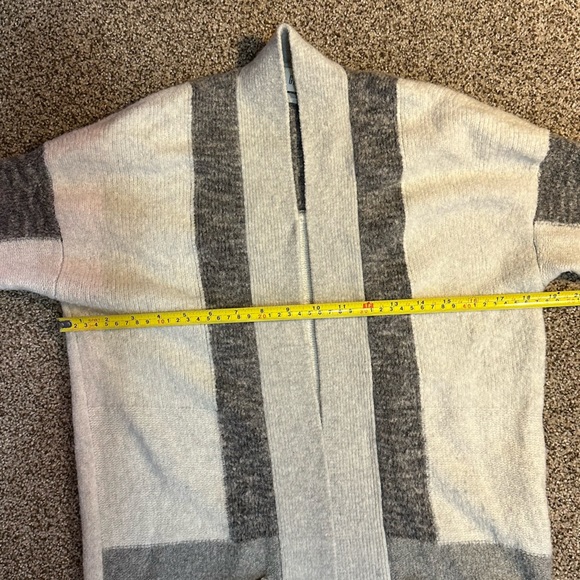 GAP Knee-Length Cardigan Sweater - Women's Size Small - Picture 5 of 6